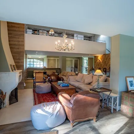 Estrelles Luxury