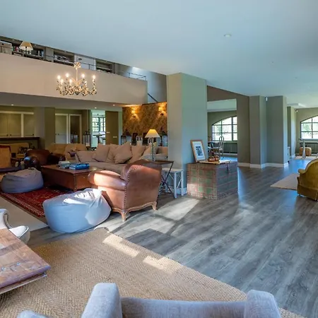 Estrelles Luxury Villa