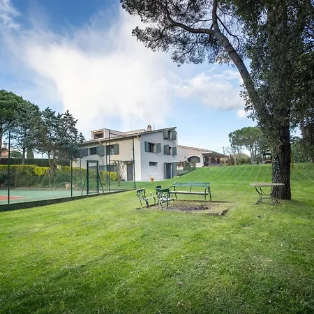 Estrelles Luxury Mont Barbat