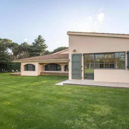 Estrelles Luxury Villa *
