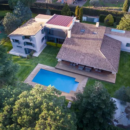 Estrelles Luxury Villa *